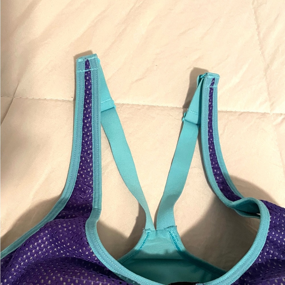 Victoria's Secret Purple and Teal Front-Zip Sports Bra - Picture 3 of 9